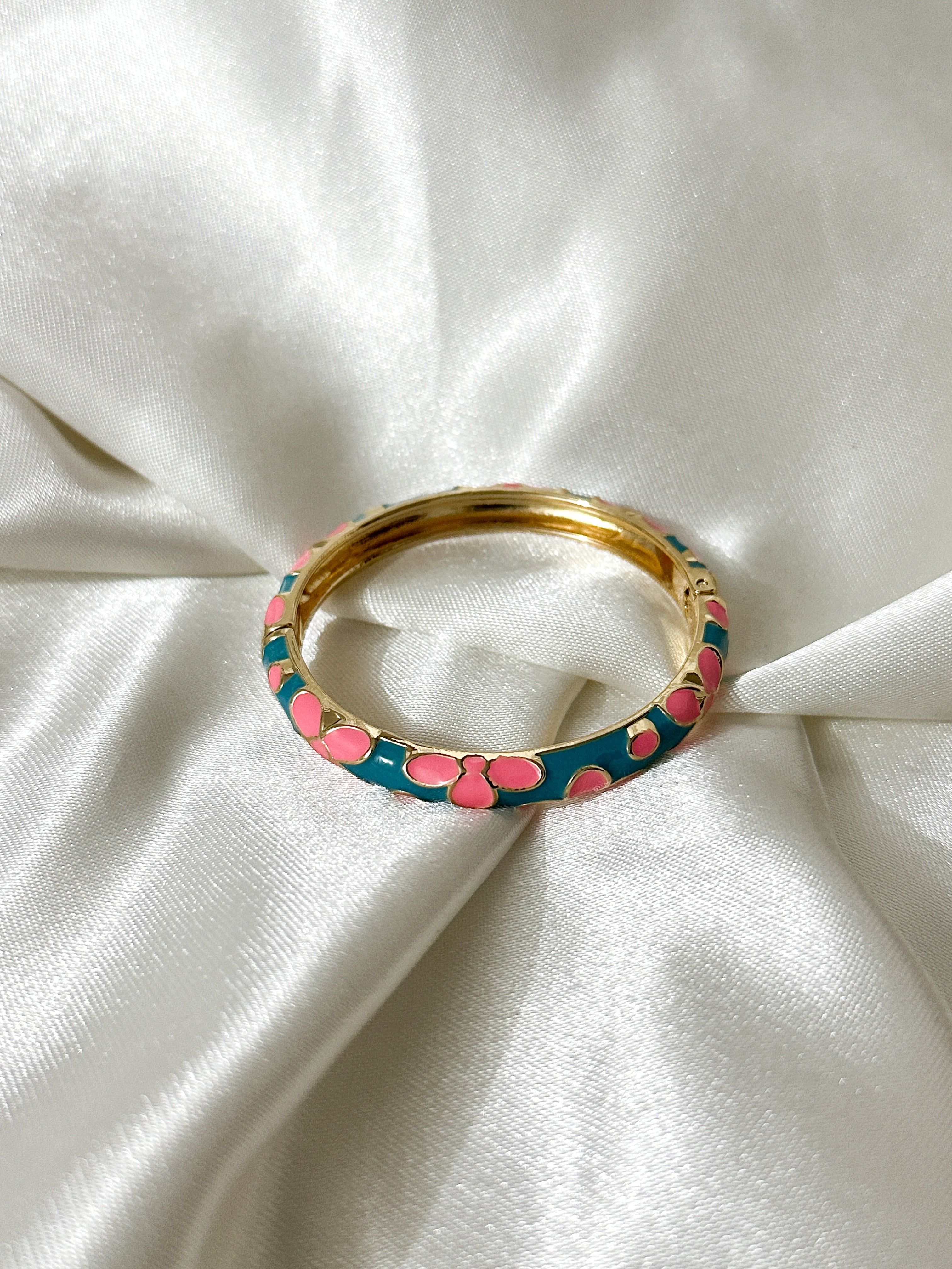 Conav Petal Bangle