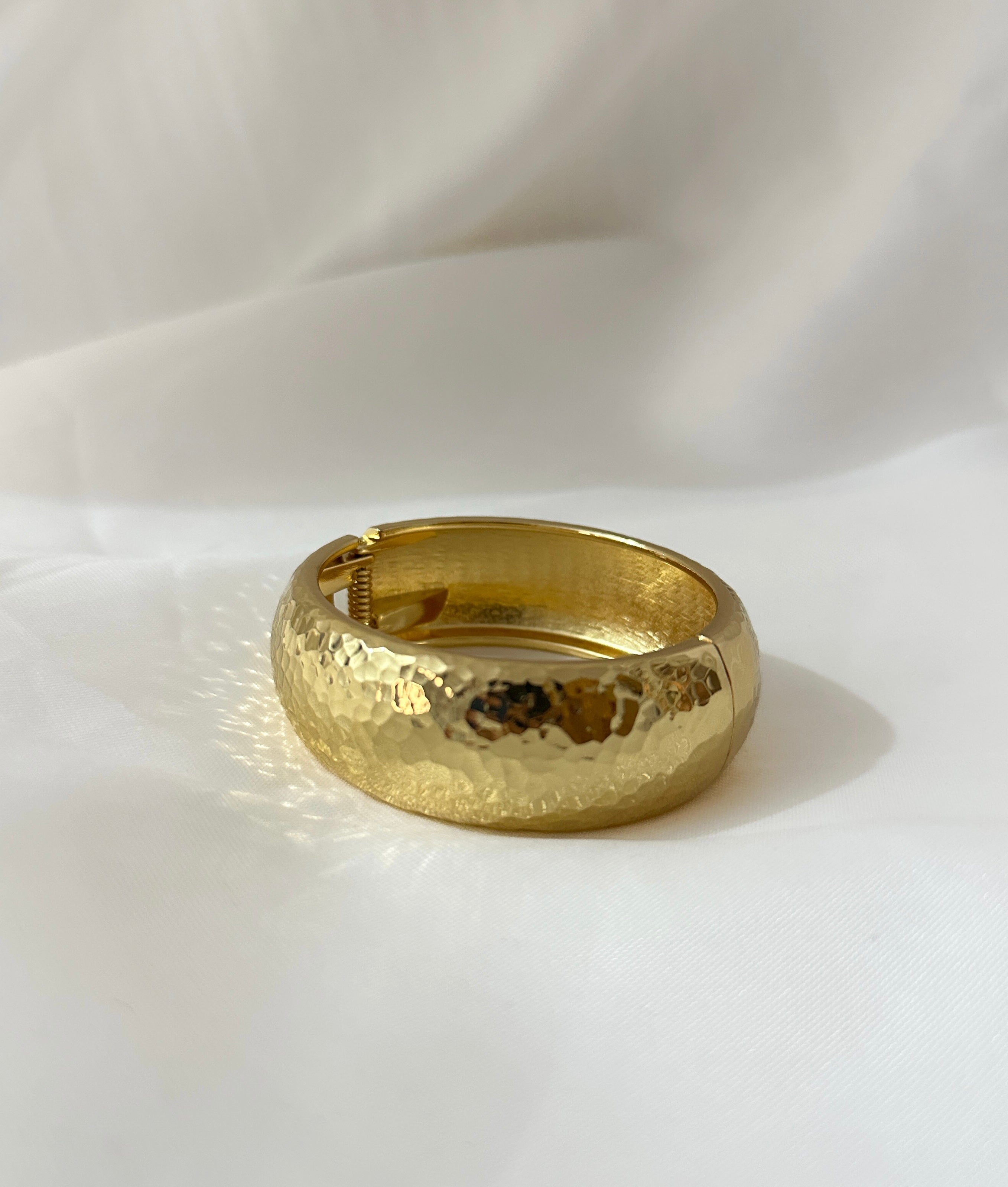 Glow Chunky Bangle