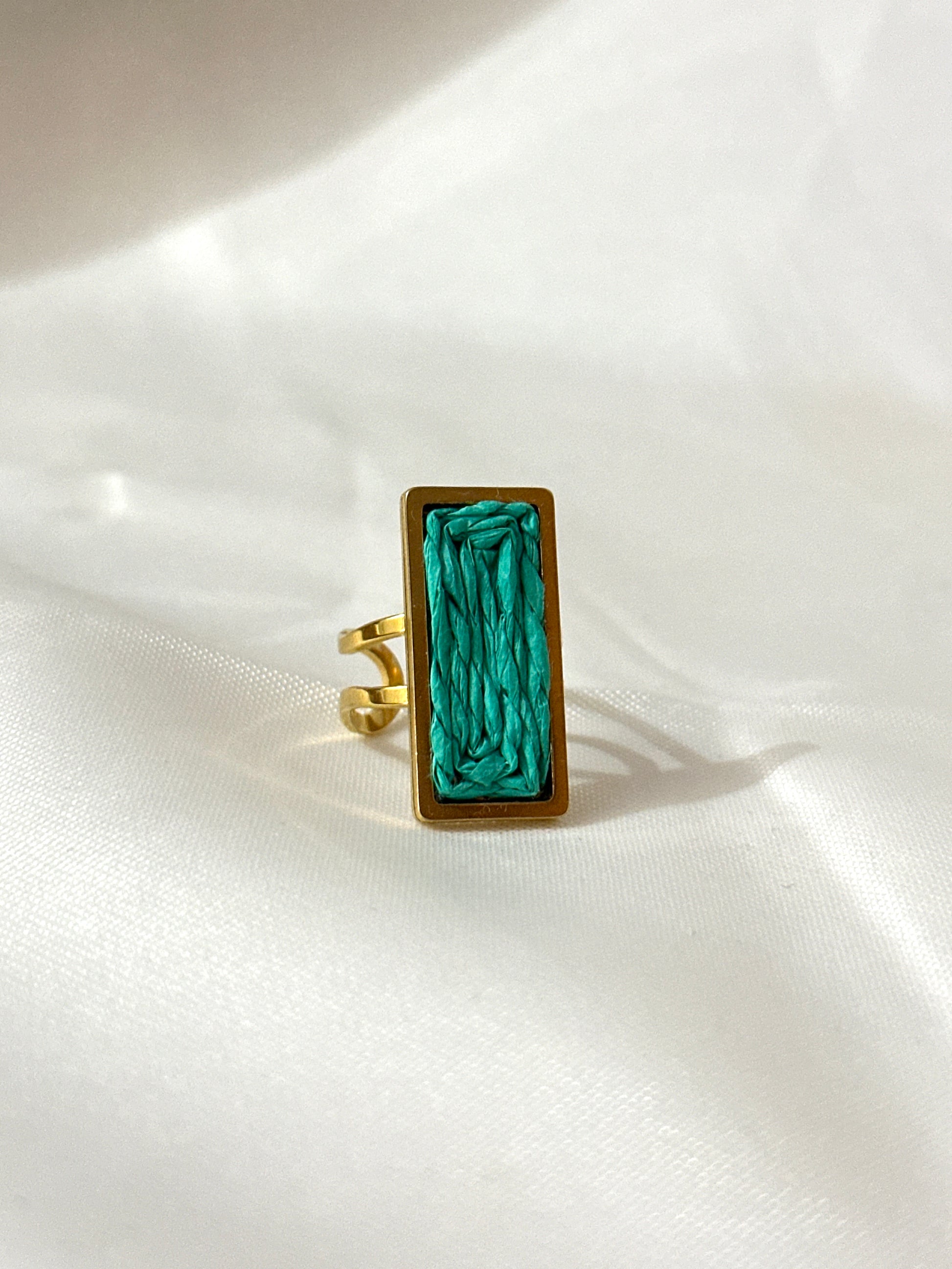 Verde Color Free Size Rings