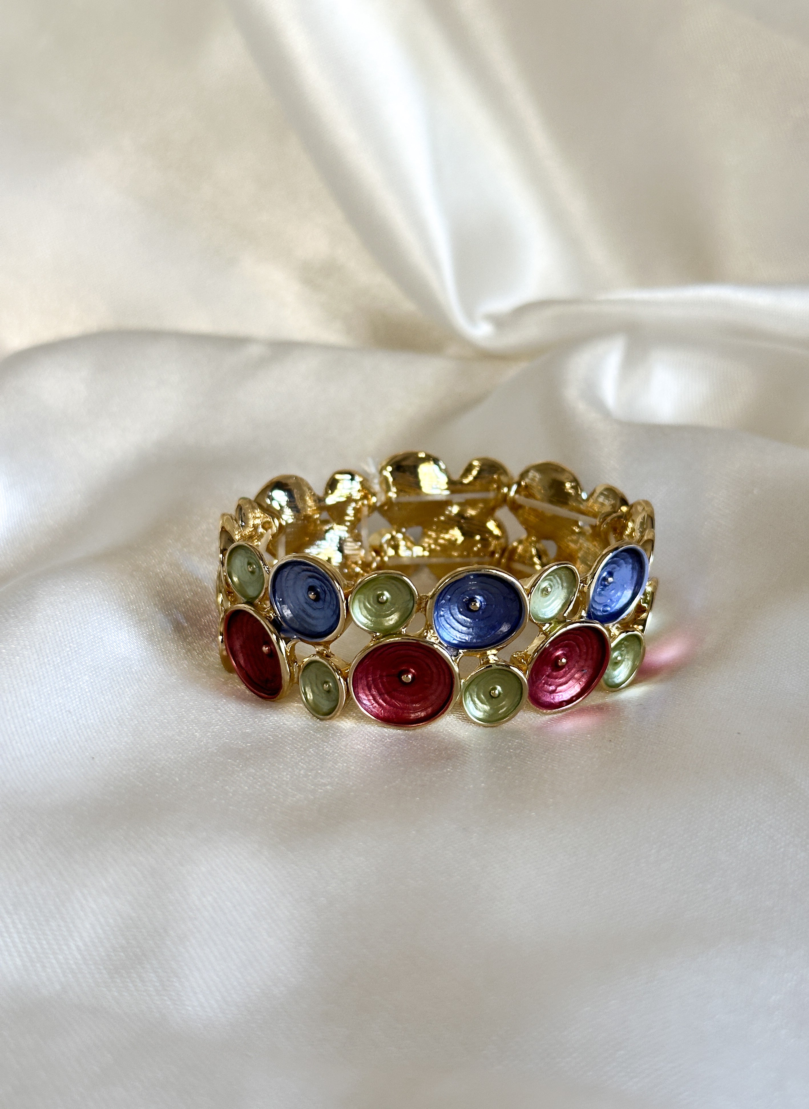 Emerald Studded Resin Bracelet