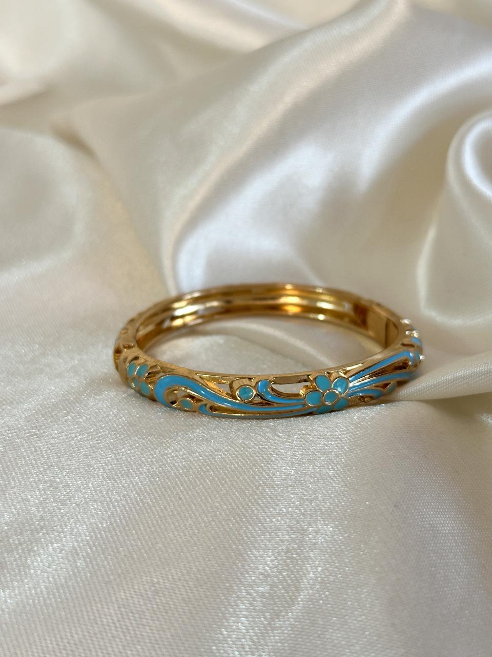 Turquoise Arabesque